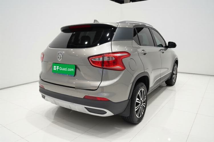 Used Baojun 510 2017 1.5L manual Comfort trim Rear Right 45 Deg