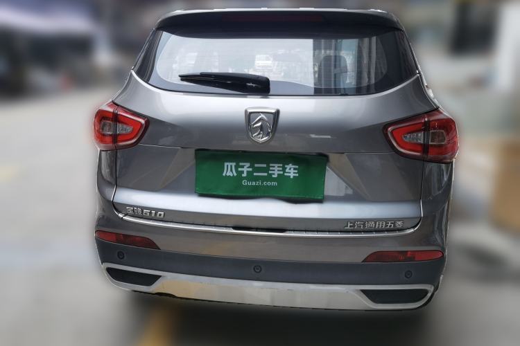 Used Baojun 510 2017 1.5L manual Comfort trim Rear