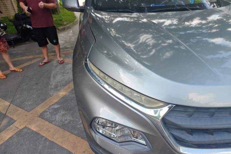Used Baojun 510 2017 1.5L manual Comfort trim Right Front Headlight