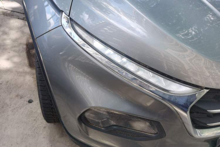 Used Baojun 510 2017 1.5L manual Comfort trim Right Front Headlight