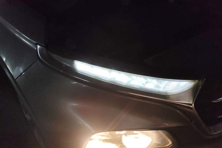 Used Baojun 510 2017 1.5L Manual Fashion Model Right Front Headlight