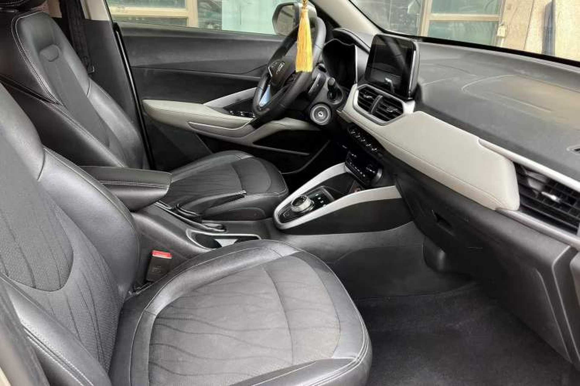 Used Baojun 510 2017 1.5L Automatic Fashion Model Right Front Seat