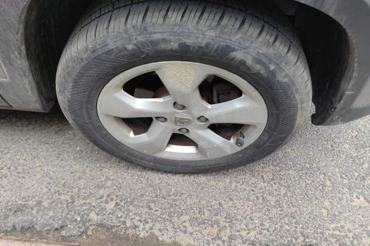 Used Baojun 510 2017 1.5L Manual Fashion Model Right Front Wheel Hub