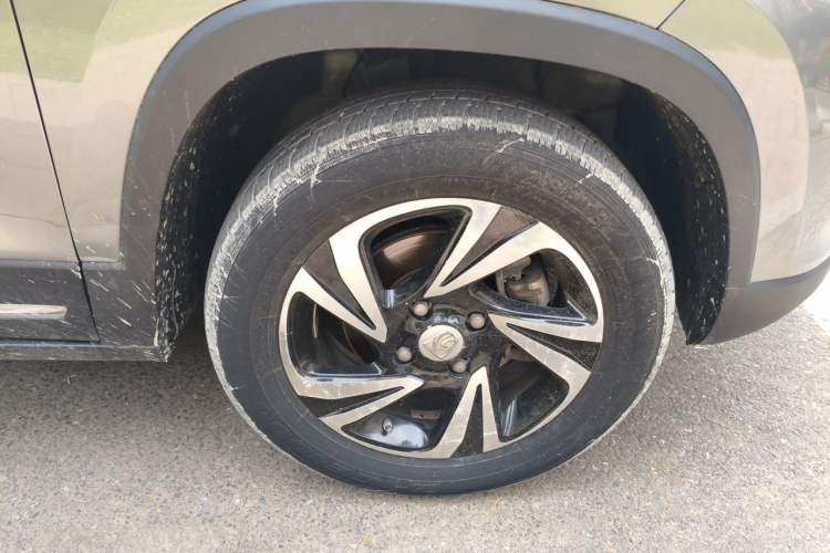 Used Baojun 510 2017 1.5L Automatic Luxury Model Right Front Wheel Hub