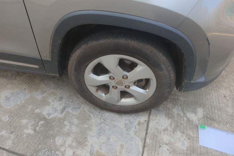 Used Baojun 510 2017 1.5L Manual Fashion Model Right Front Wheel Hub