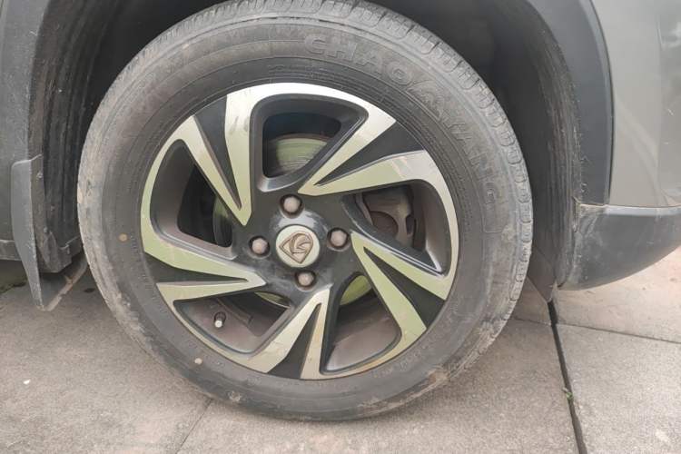 Used Baojun 510 2017 1.5L Manual Luxury Model Right Front Wheel Hub