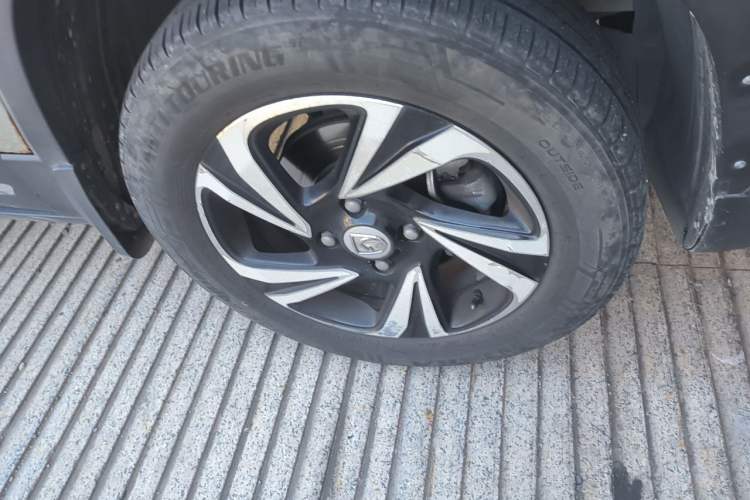 Used Baojun 510 2017 1.5L Manual Luxury Model Right Front Wheel Hub