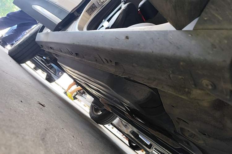 Used Baojun 510 2017 1.5L Automatic Fashion Model Right Side Sill