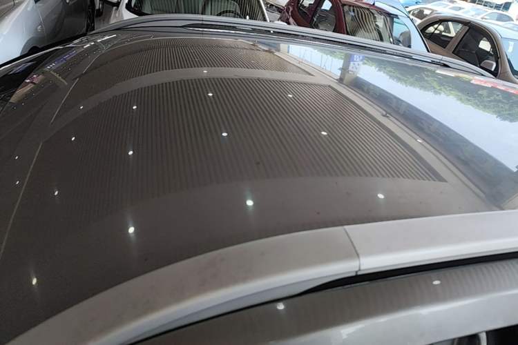 Used Baojun 510 2017 1.5L Automatic Fashion Model Roof