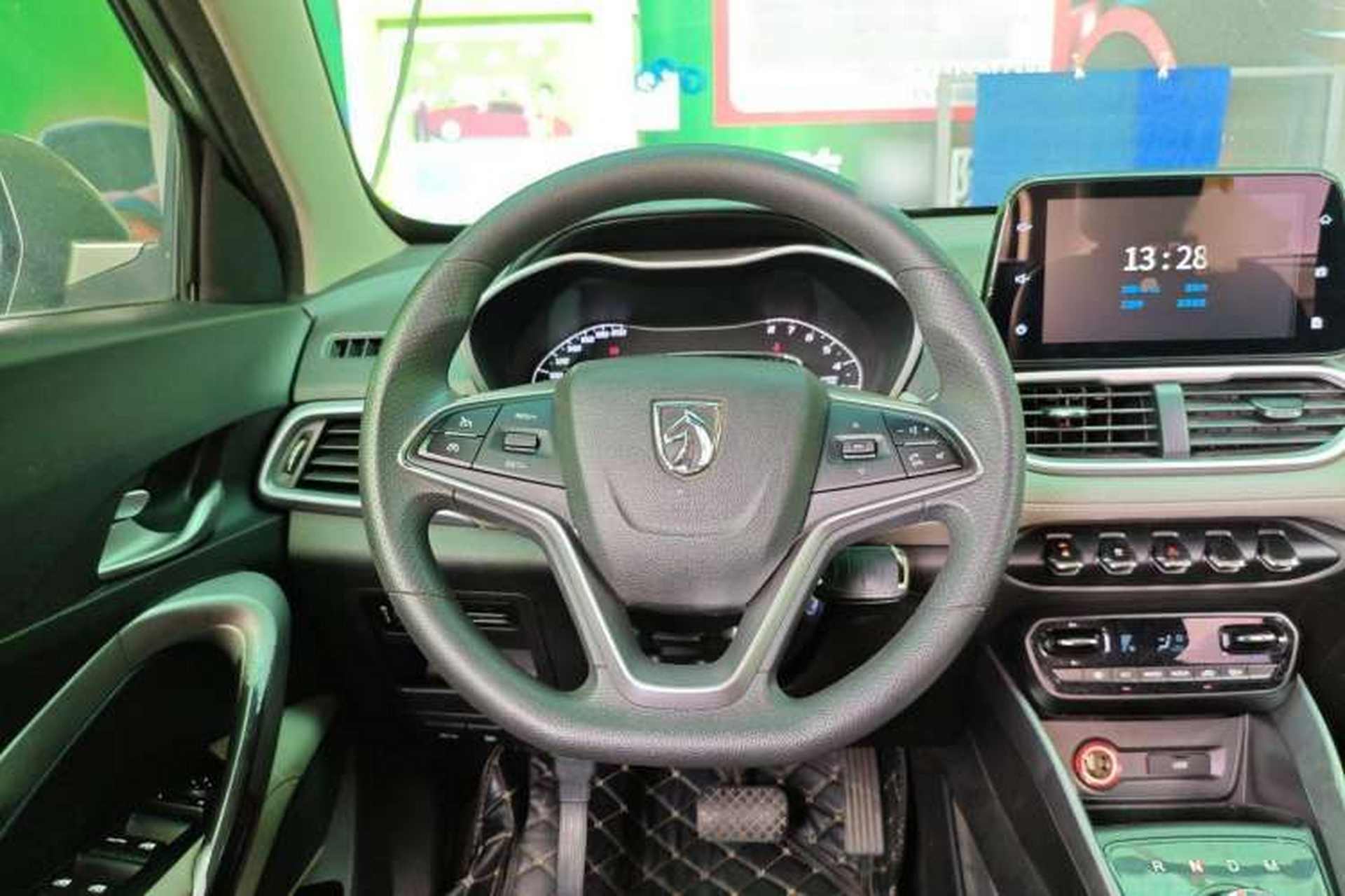 Used Baojun 510 2017 1.5L Automatic Fashion Model Steering Wheel