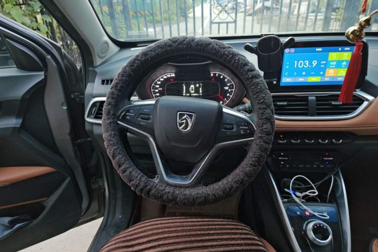 Used Baojun 510 2017 1.5L Automatic Luxury Model Steering Wheel