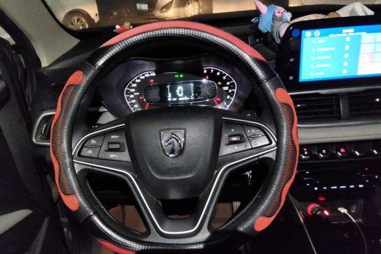 Used Baojun 510 2017 1.5L Manual Fashion Model Steering Wheel