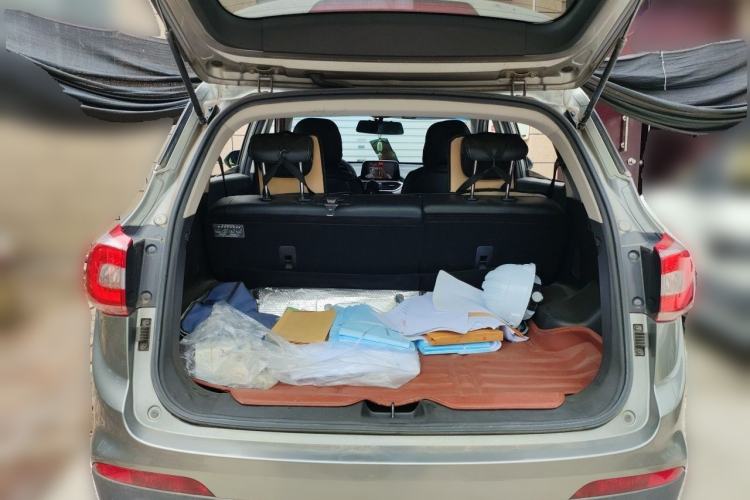 Used Baojun 510 2017 1.5L Manual Fashion Model Trunk