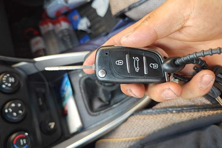Used Baojun 510 2017 1.5L manual Comfort trim Vehicle Key