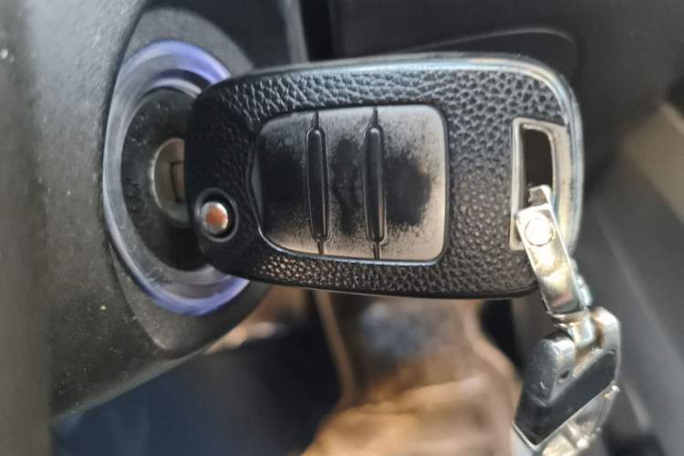 Used Baojun 510 2017 1.5L Automatic Fashion Model Vehicle Key