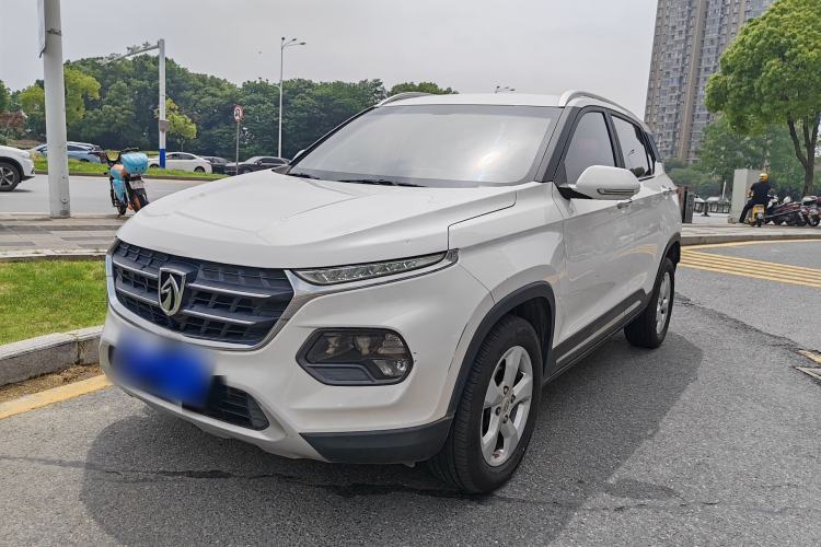 Used Baojun 510 2017 1.5L Automatic Fashion Model Guazi used car, China used car export, Used car for sale, Used cars, Cheapest cars for sale