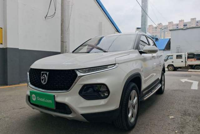 Used Baojun 510 2017 1.5L manual Comfort trim