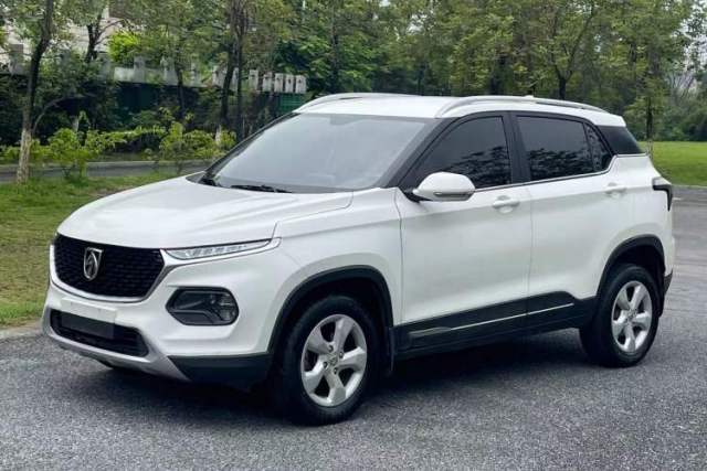 Used Baojun 510 2017 1.5L Automatic Fashion Model