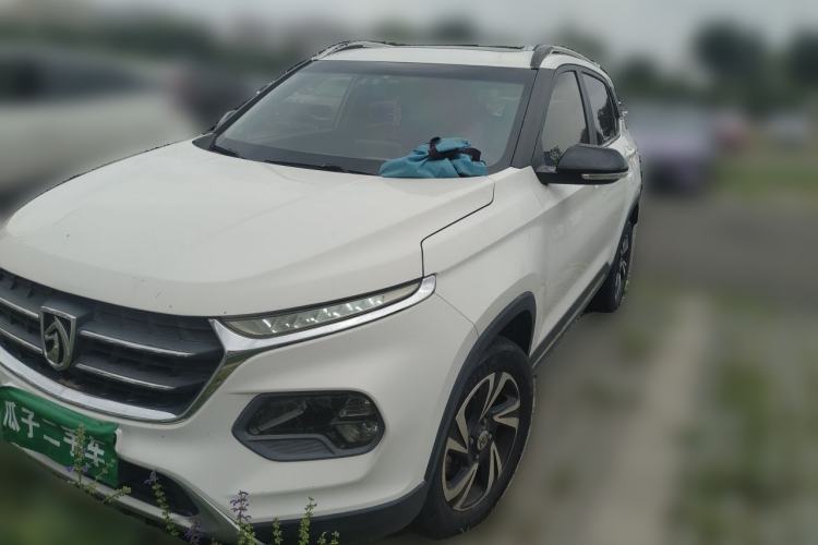 Ojetý Baojun 510 2017 1.5L Manual Luxury Model Guazi used car, China used car export, Used car for sale, Used  cars, Cheapest cars for sale