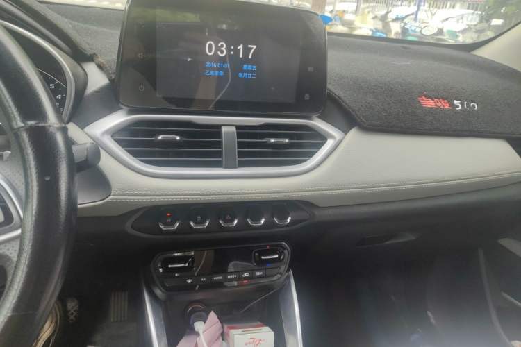 Used Baojun 510 2017 1.5L Automatic Fashion Model Audio And AC Panel