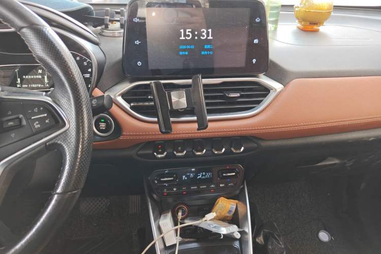 Used Baojun 510 2017 1.5L Automatic Luxury Model Audio And AC Panel