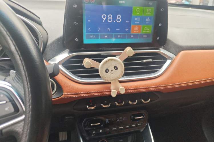 Used Baojun 510 2017 1.5L Automatic Luxury Model Audio And AC Panel
