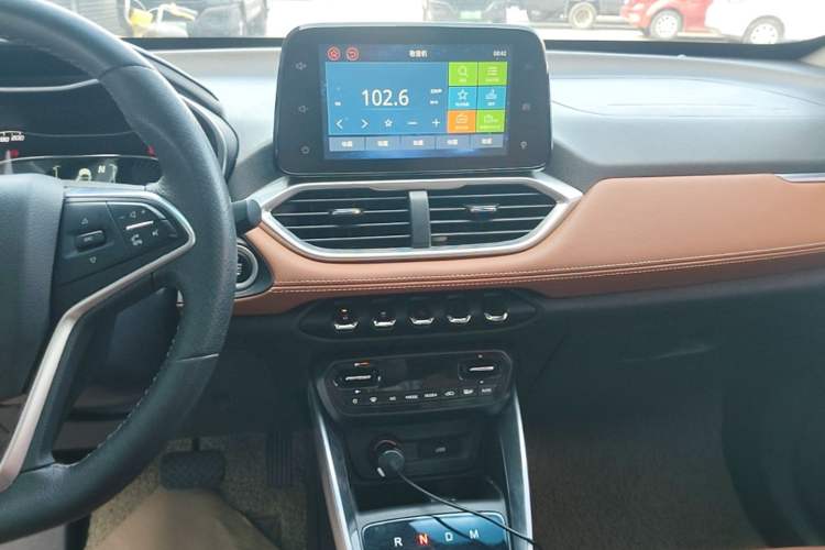 Used Baojun 510 2017 1.5L Automatic Luxury Model Audio And AC Panel