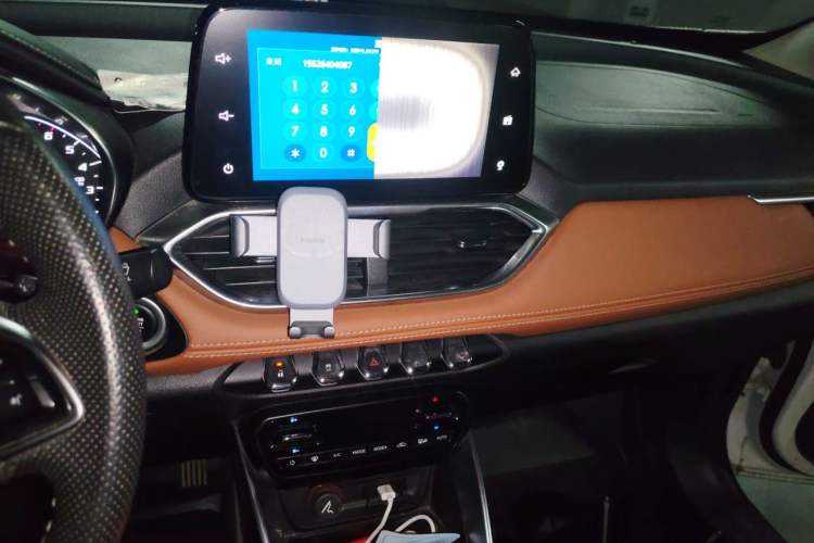 Used Baojun 510 2017 1.5L Automatic Luxury Model Audio And AC Panel