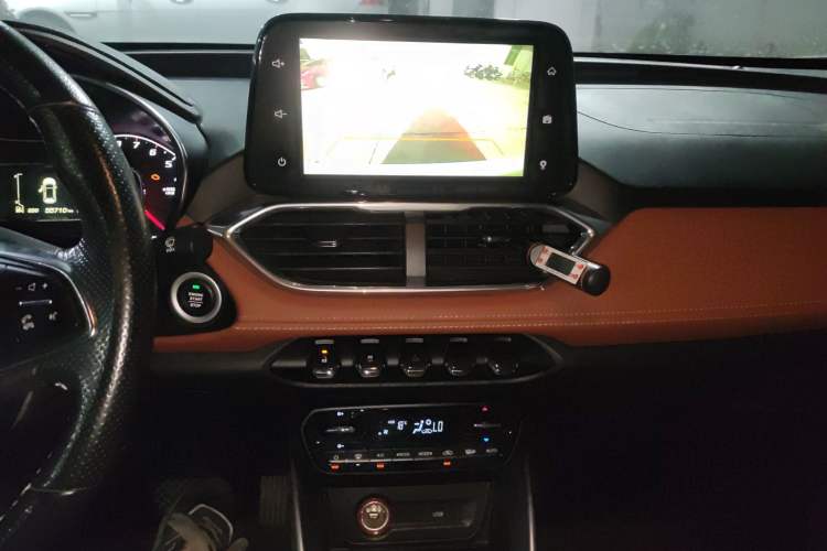 Used Baojun 510 2017 1.5L Automatic Luxury Model Audio And AC Panel