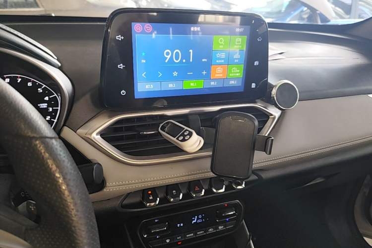 Used Baojun 510 2017 1.5L Automatic Fashion Model Audio And AC Panel