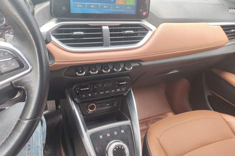 Used Baojun 510 2017 1.5L Automatic Luxury Model Audio And AC Panel