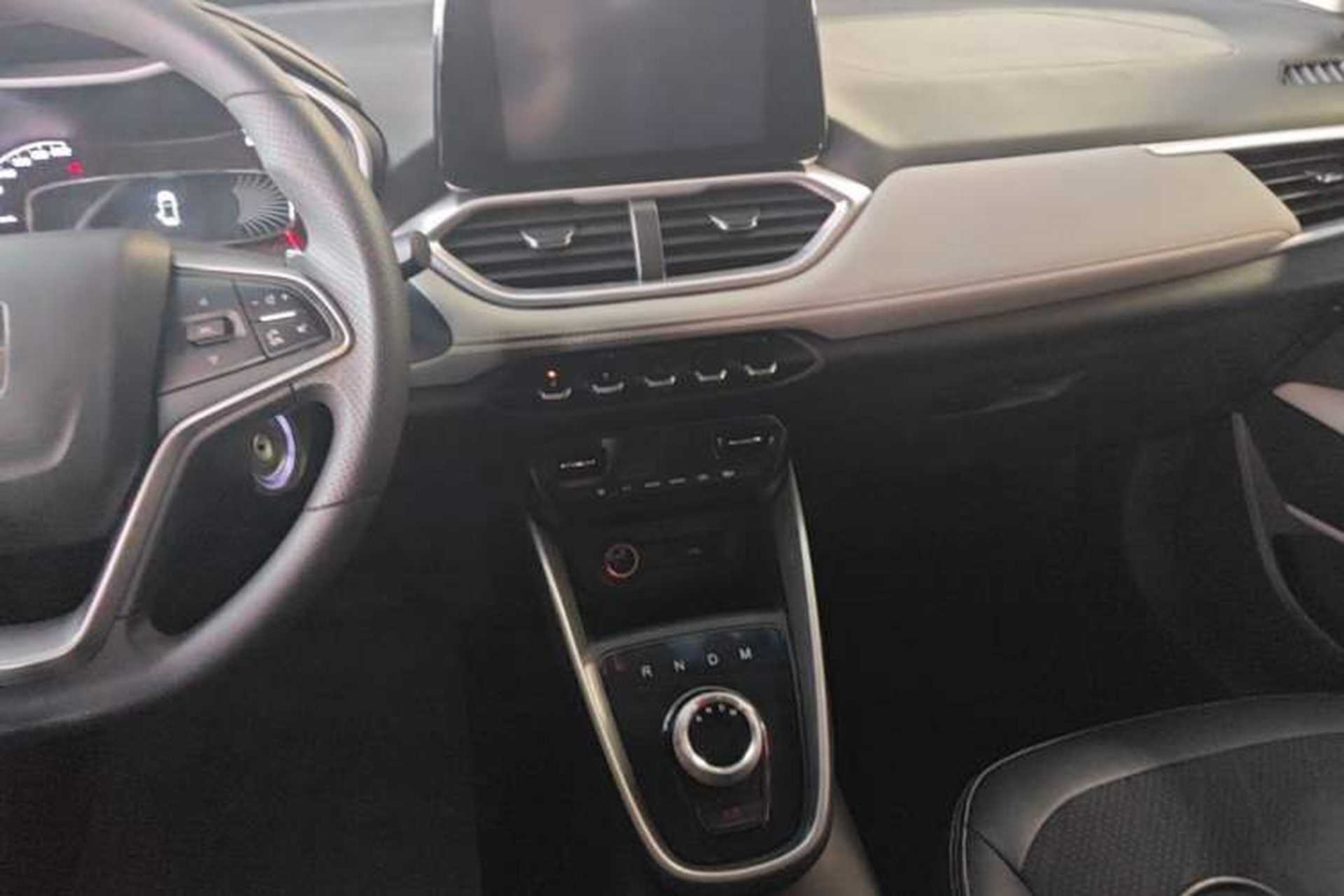 Used Baojun 510 2017 1.5L Automatic Fashion Model Audio And AC Panel