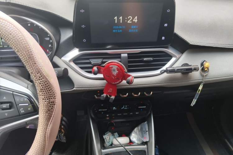 Used Baojun 510 2017 1.5L Automatic Fashion Model Audio And AC Panel