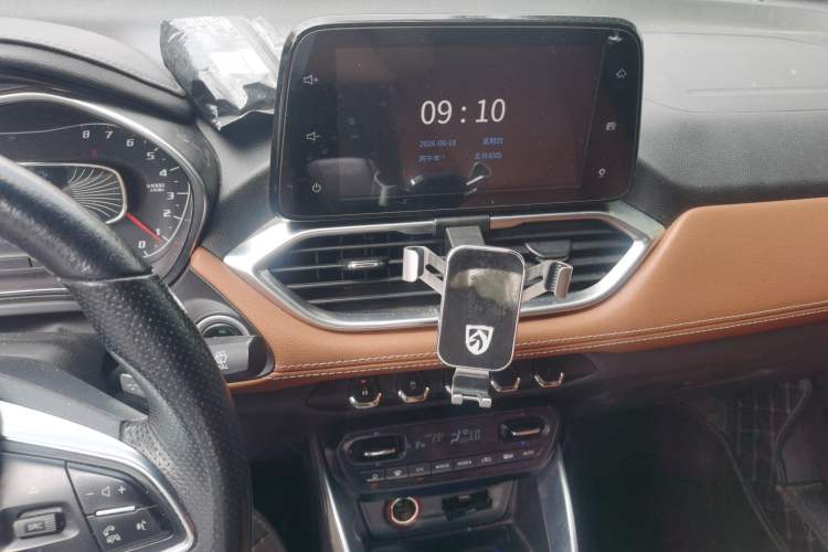 Used Baojun 510 2017 1.5L Automatic Luxury Model Audio And AC Panel