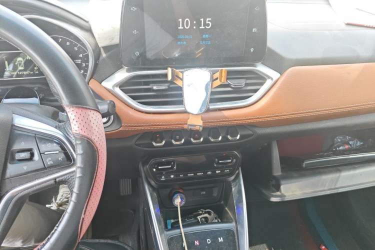 Used Baojun 510 2017 1.5L Automatic Luxury Model Audio And AC Panel
