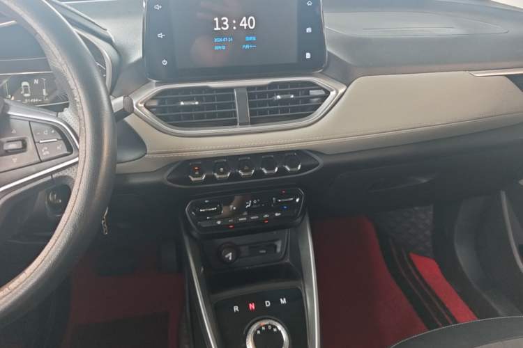 Used Baojun 510 2017 1.5L Automatic Fashion Model Audio And AC Panel