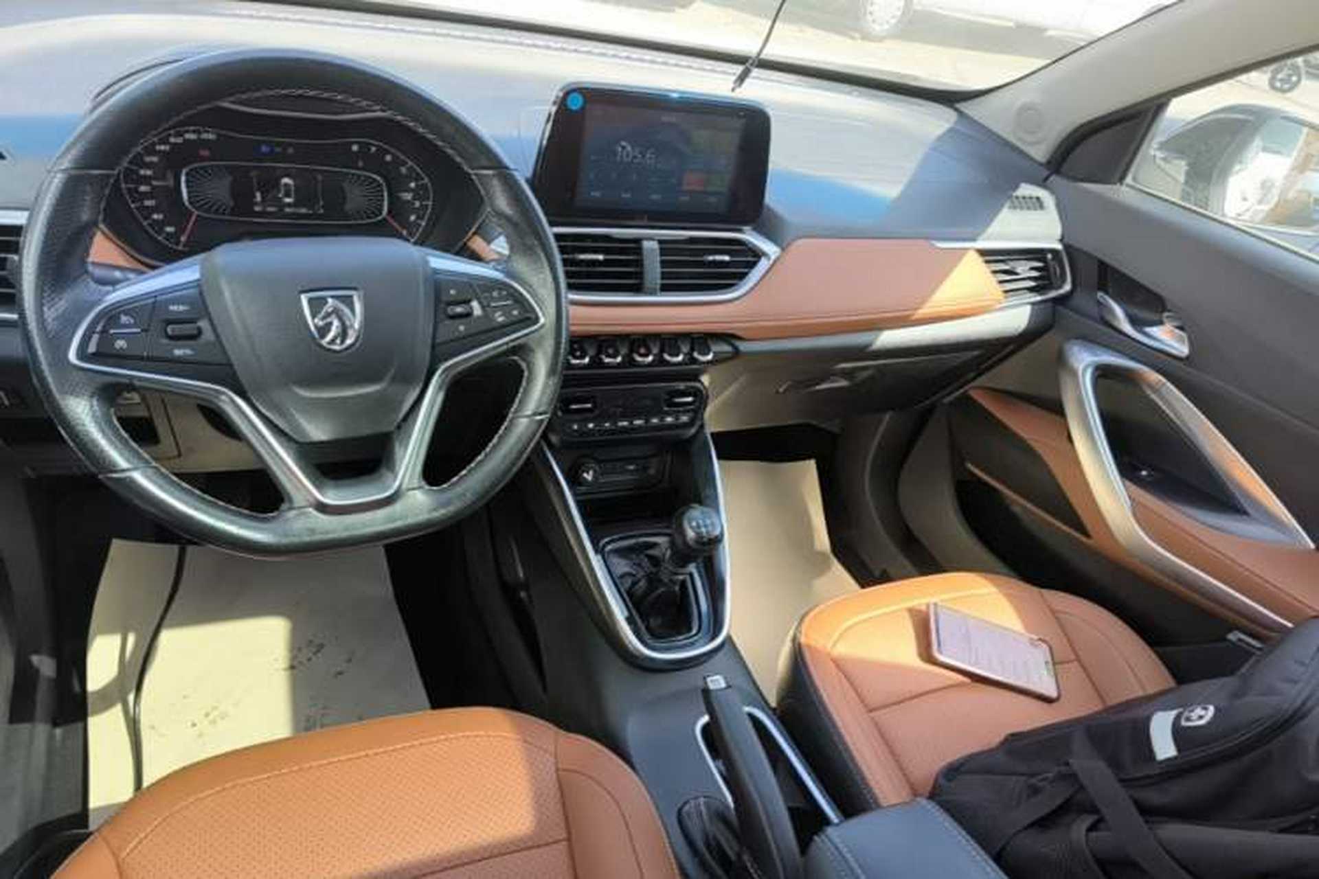 Used Baojun 510 2017 1.5L Manual Luxury Model Audio And AC Panel