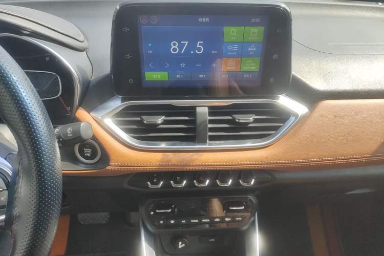 Used Baojun 510 2017 1.5L Automatic Luxury Model Audio And AC Panel