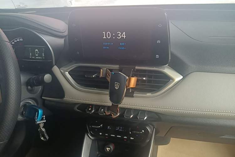 Used Baojun 510 2017 1.5L Manual Fashion Model Audio And AC Panel