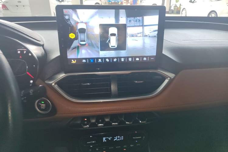 Used Baojun 510 2017 1.5L Automatic Luxury Model Audio And AC Panel