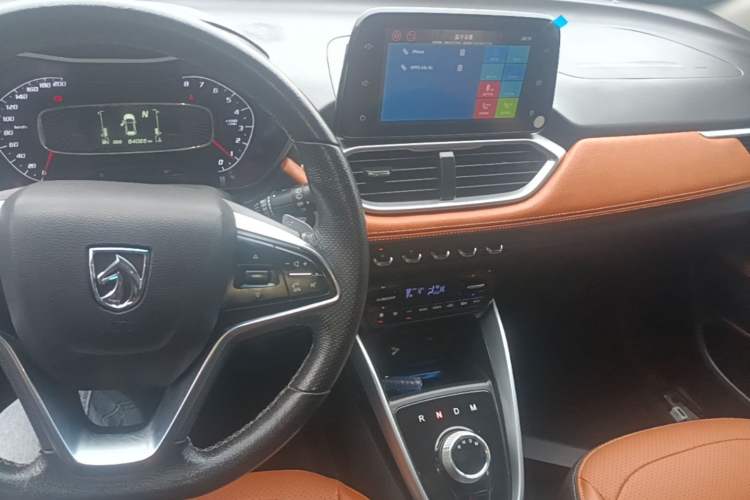 Used Baojun 510 2017 1.5L Automatic Luxury Model Audio And AC Panel