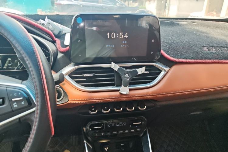 Used Baojun 510 2017 1.5L Manual Luxury Model Audio And AC Panel