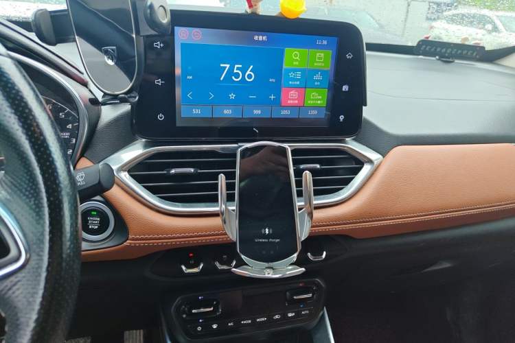 Used Baojun 510 2017 1.5L Automatic Luxury Model Audio And AC Panel