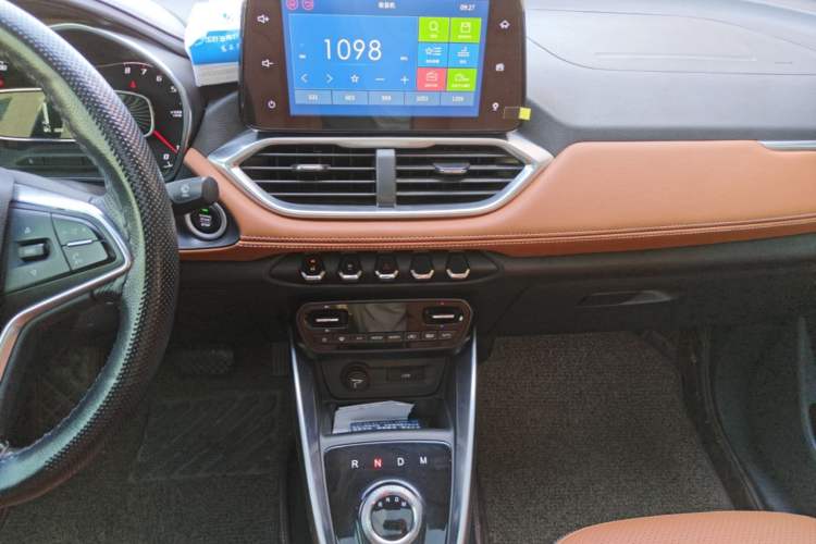 Used Baojun 510 2017 1.5L Automatic Luxury Model Audio And AC Panel
