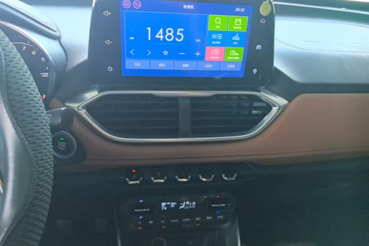 Used Baojun 510 2017 1.5L Manual Luxury Model Audio And AC Panel
