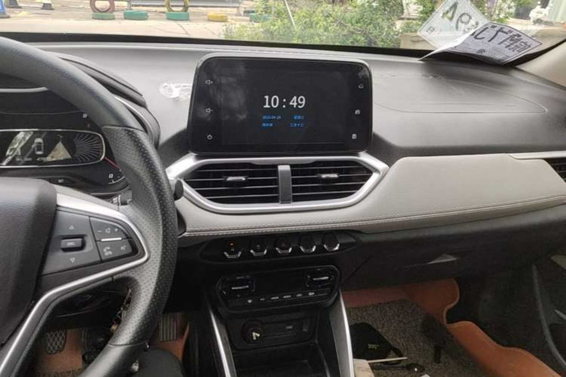 Used Baojun 510 2017 1.5L Manual Fashion Model Audio And AC Panel