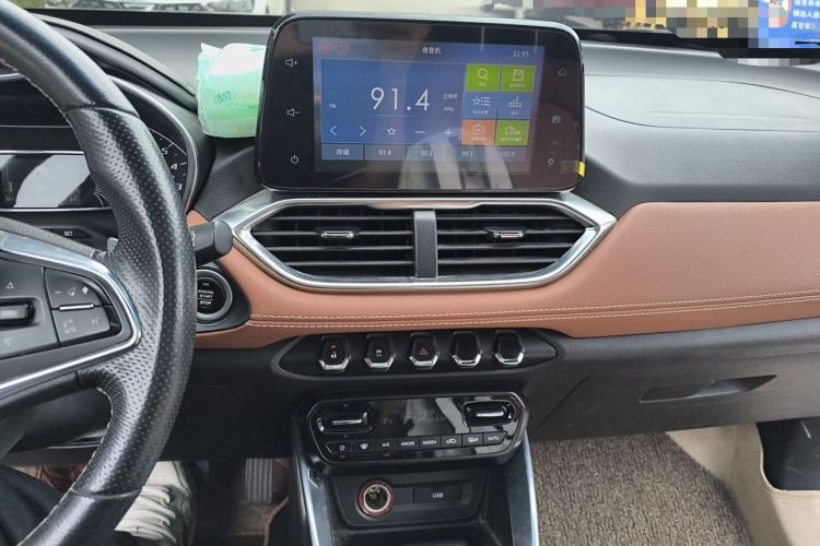 Used Baojun 510 2017 1.5L Automatic Luxury Model Audio And AC Panel