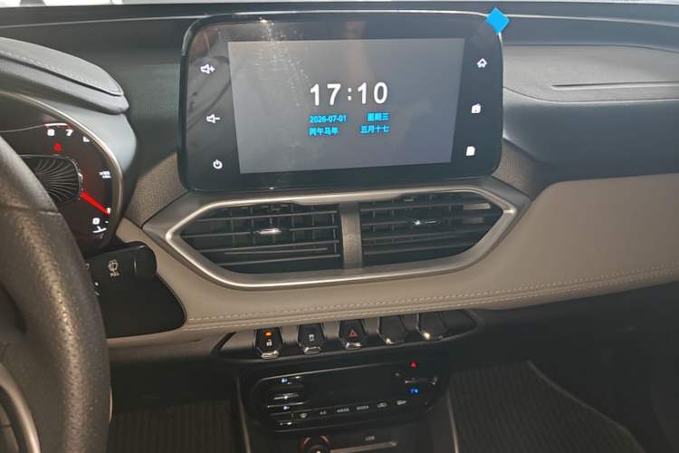 Used Baojun 510 2017 1.5L Manual Fashion Model Audio And AC Panel