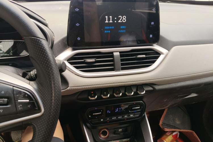 Used Baojun 510 2017 1.5L Manual Fashion Model Audio And AC Panel