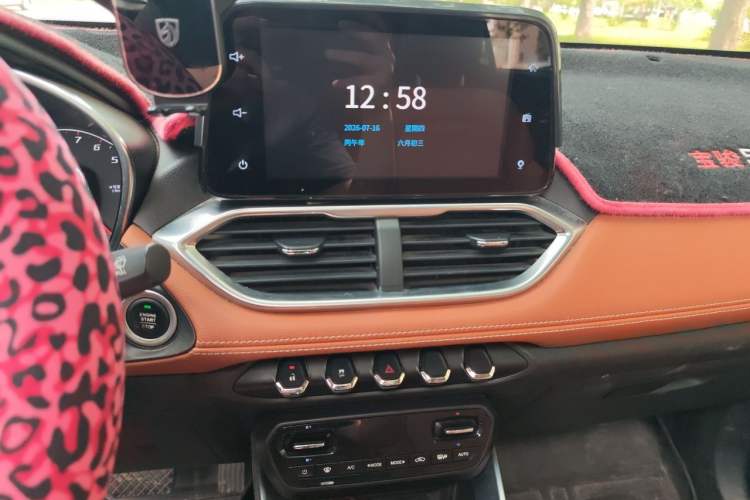 Used Baojun 510 2017 1.5L Automatic Luxury Model Audio And AC Panel